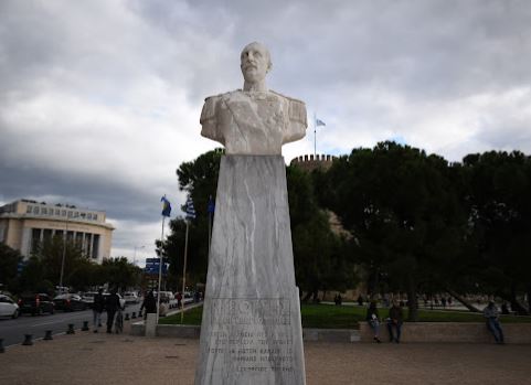 Η προτομή του Ναυάρχου Νικόλαου Βότση στη Θεσσαλονίκη